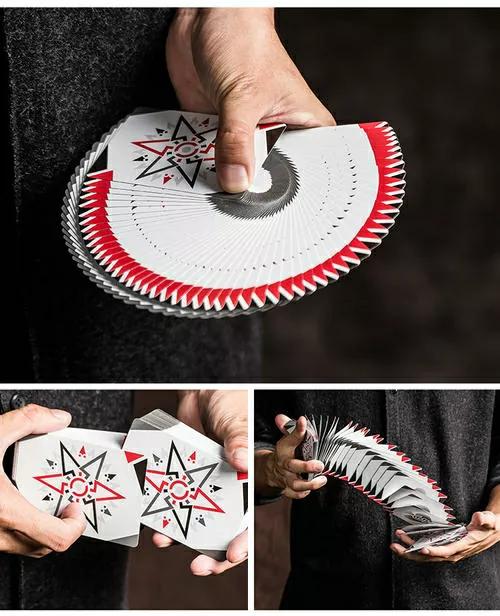 你会教孩子写作业吗,孩子玩扑克牌