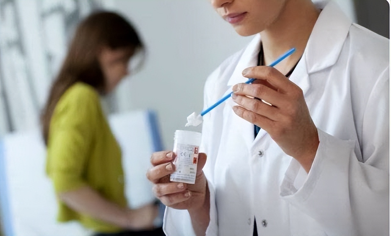 宫颈癌多是拖出来的,得了宫颈癌身体有五个部位有征兆