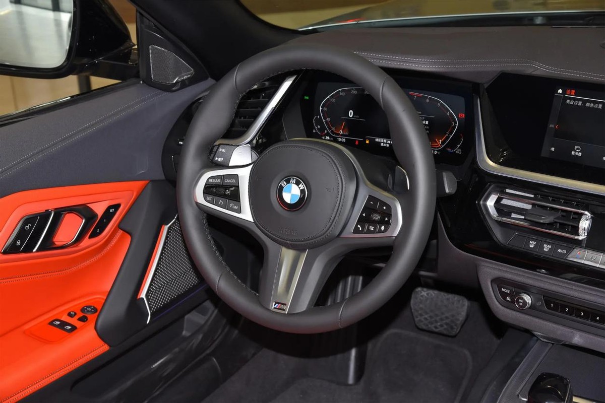 最新款宝马z4敞篷车四座,2018款宝马z4硬顶敞篷版