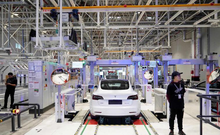 特斯拉工人月薪引热议,985入职特斯拉薪资待遇