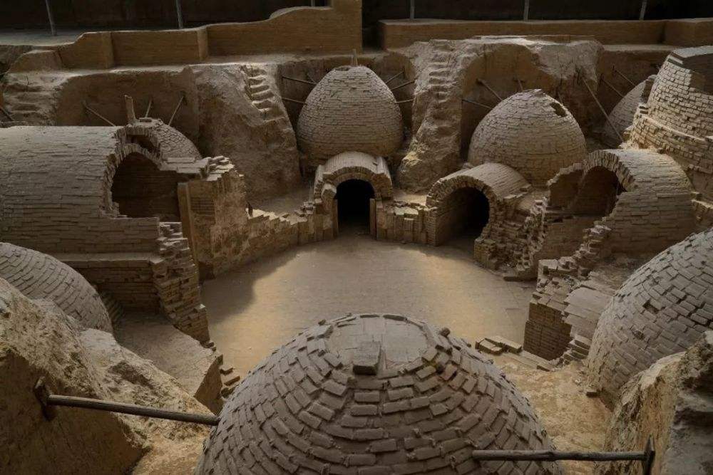 河北挖出古墓规模比慈禧还大,河北发现了一千年古墓