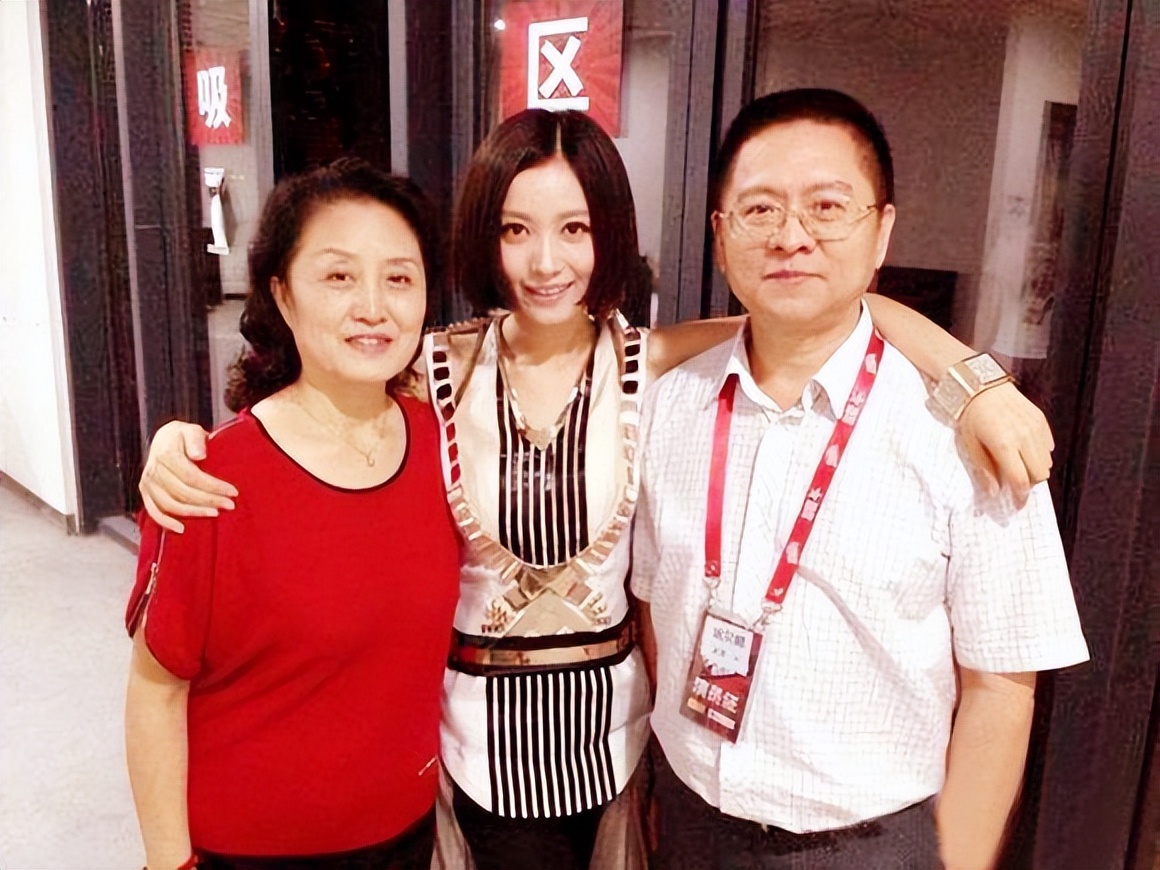 6位青歌大赛冠军,六位歌手谁去世了