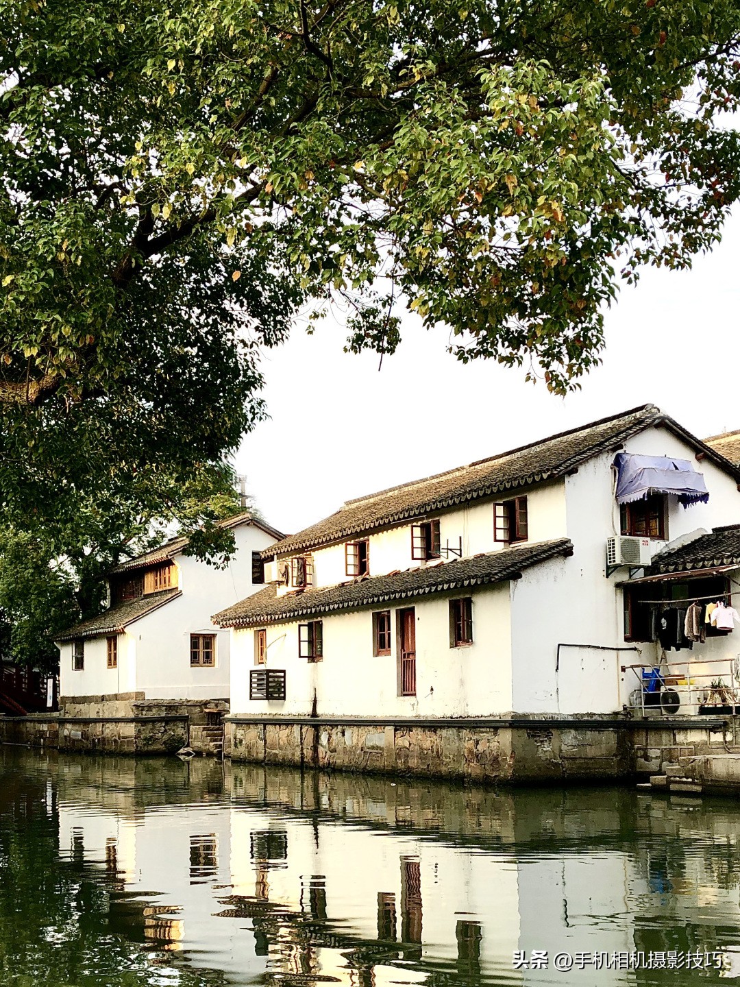 单反拍照明暗反差太大拍摄技巧,在恶劣光线下拍摄好照片的秘诀