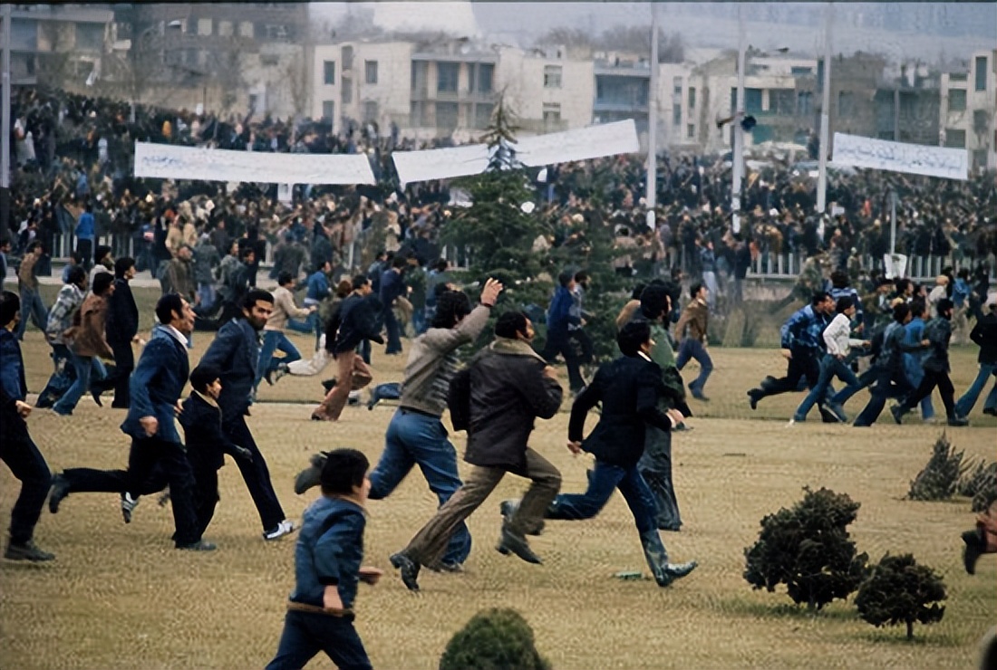 巴列维是怎么失去伊朗政权的,伊朗革命之前的伊朗