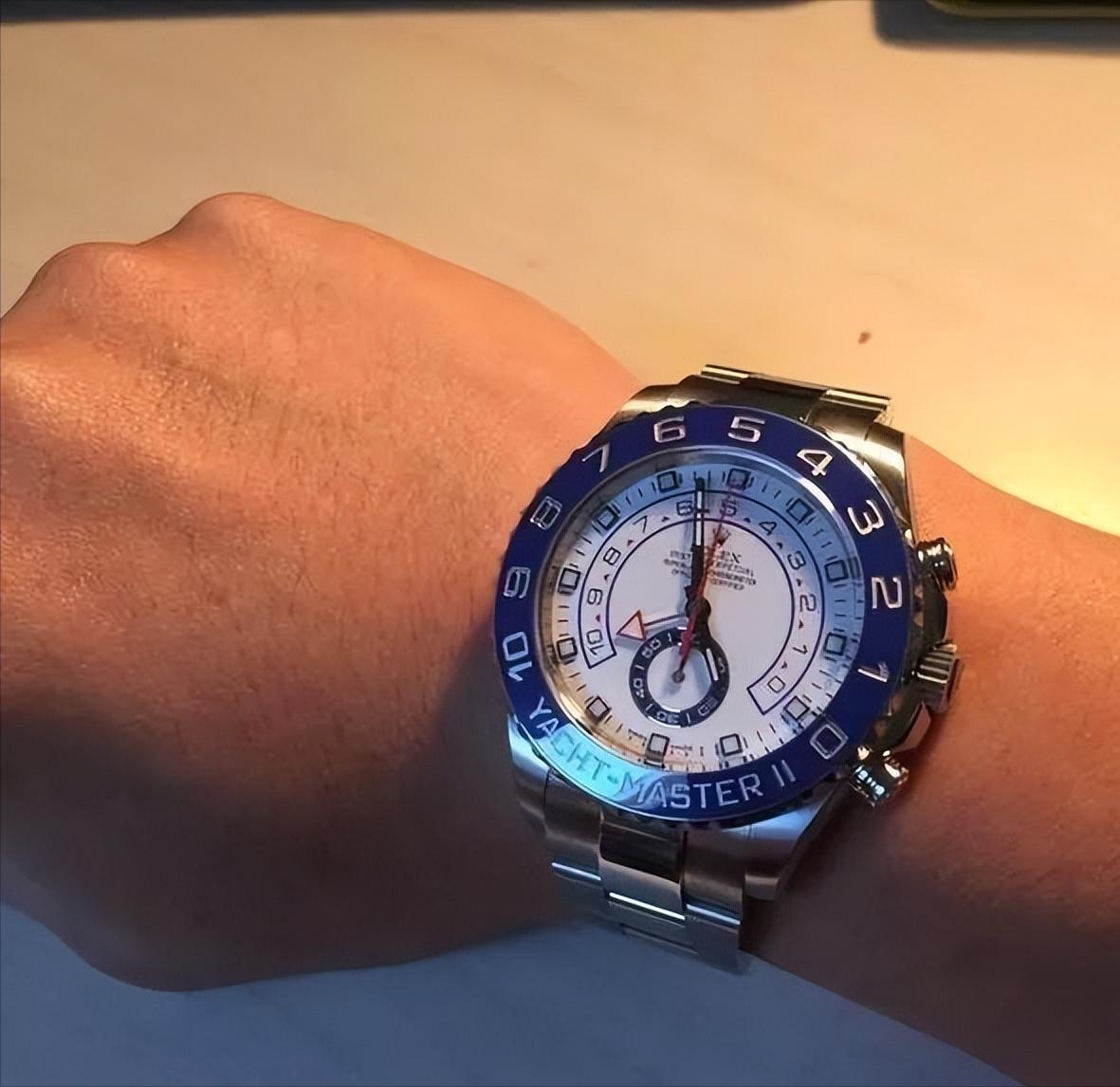 生活过得去头顶带点绿下一句,生活过得去头上带绿的句子