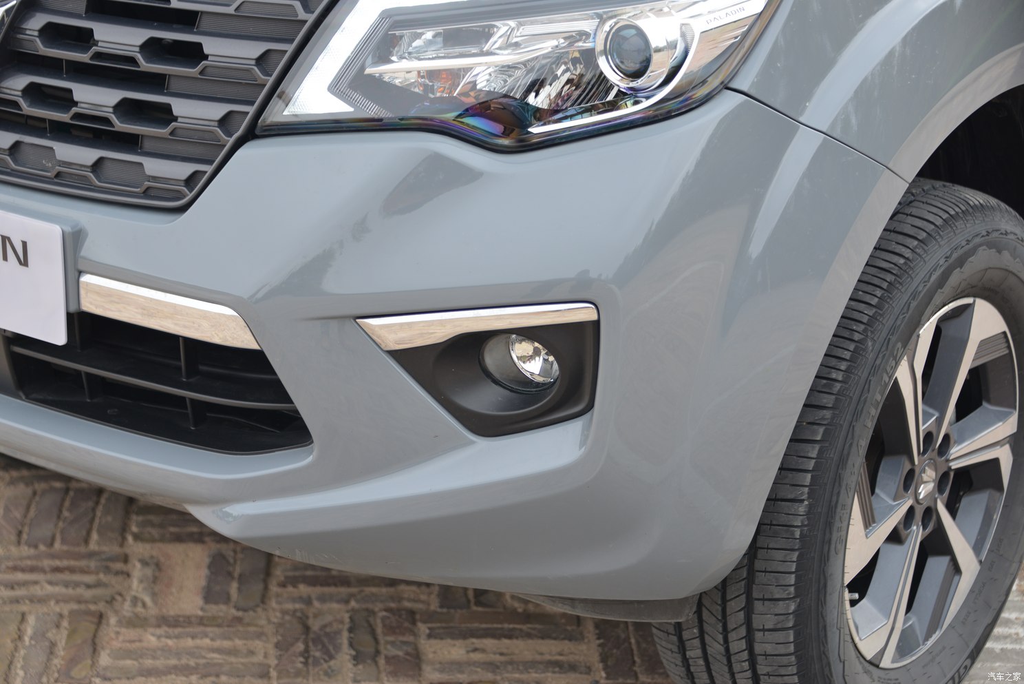 日产帕拉丁试驾视频,日产帕拉丁试驾