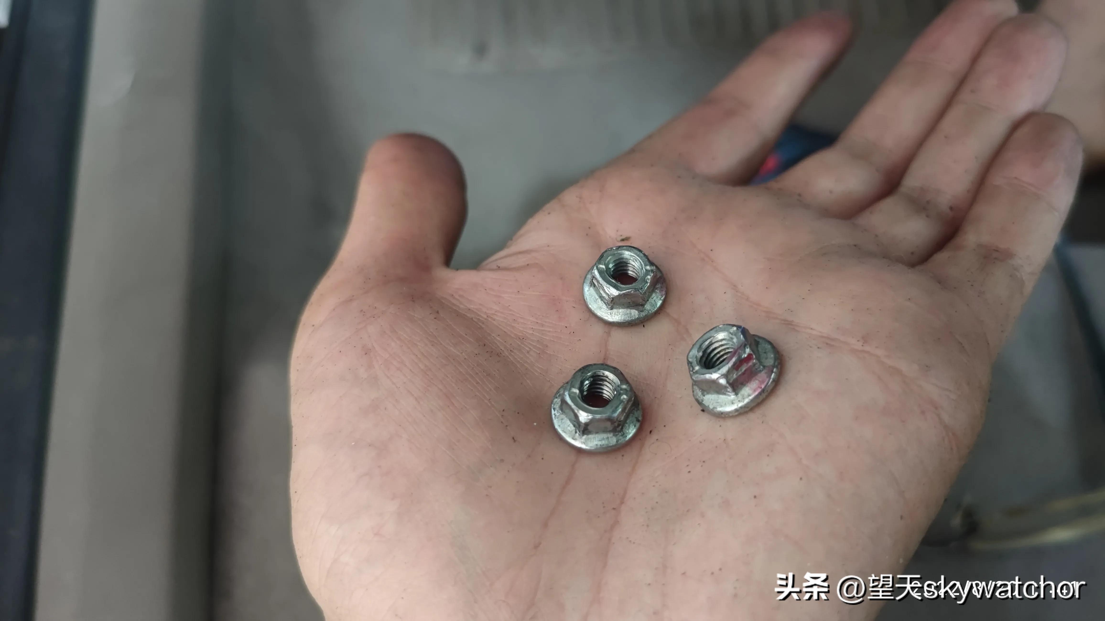 07福克斯鼓风机调速电阻,07款福克斯鼓风机电阻经常烧坏