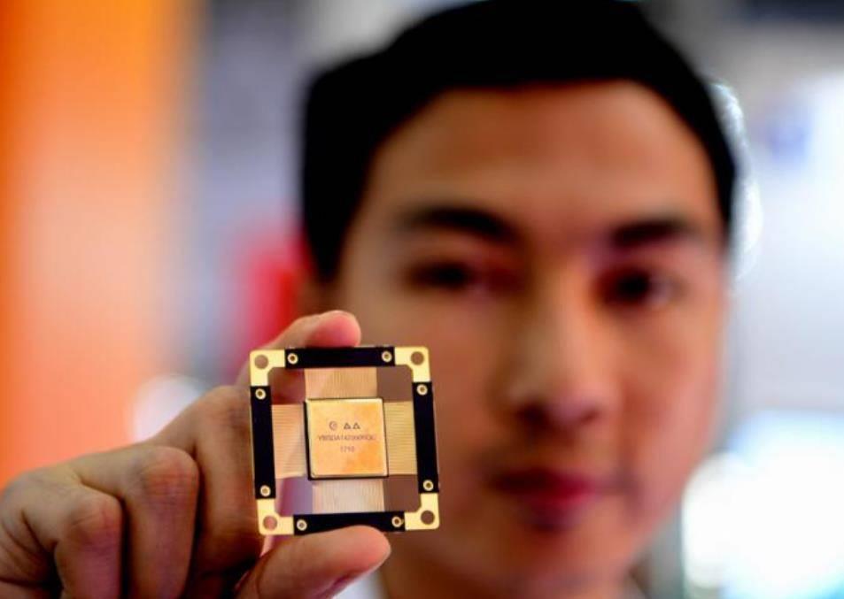 晶圆领域霸主争霸，中芯VS华虹，利润惨淡，生死激战