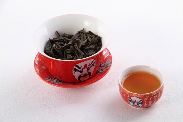 红茶茶叶和绿茶茶叶的区别在哪,茶叶红茶与绿茶的区别是什么呢