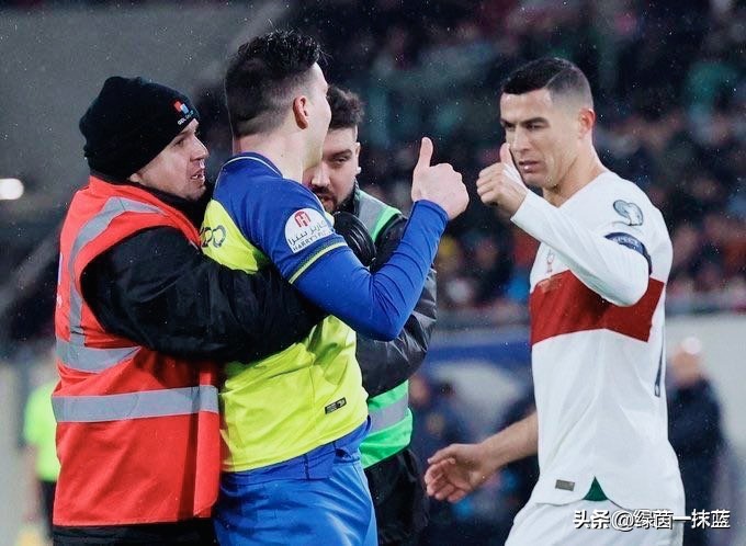 为什么对c罗任意球印象深刻,37岁的足球巨星c罗成功的背后