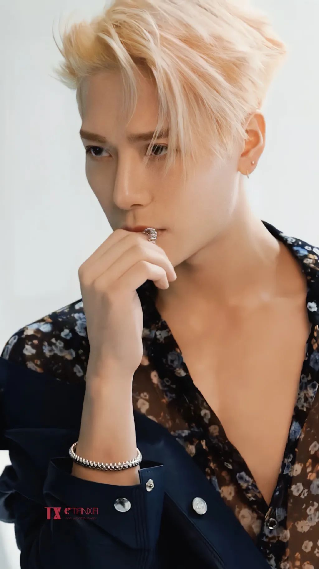 一款最帅气的男士发型,成熟男士头发稀少适合剪什么发型