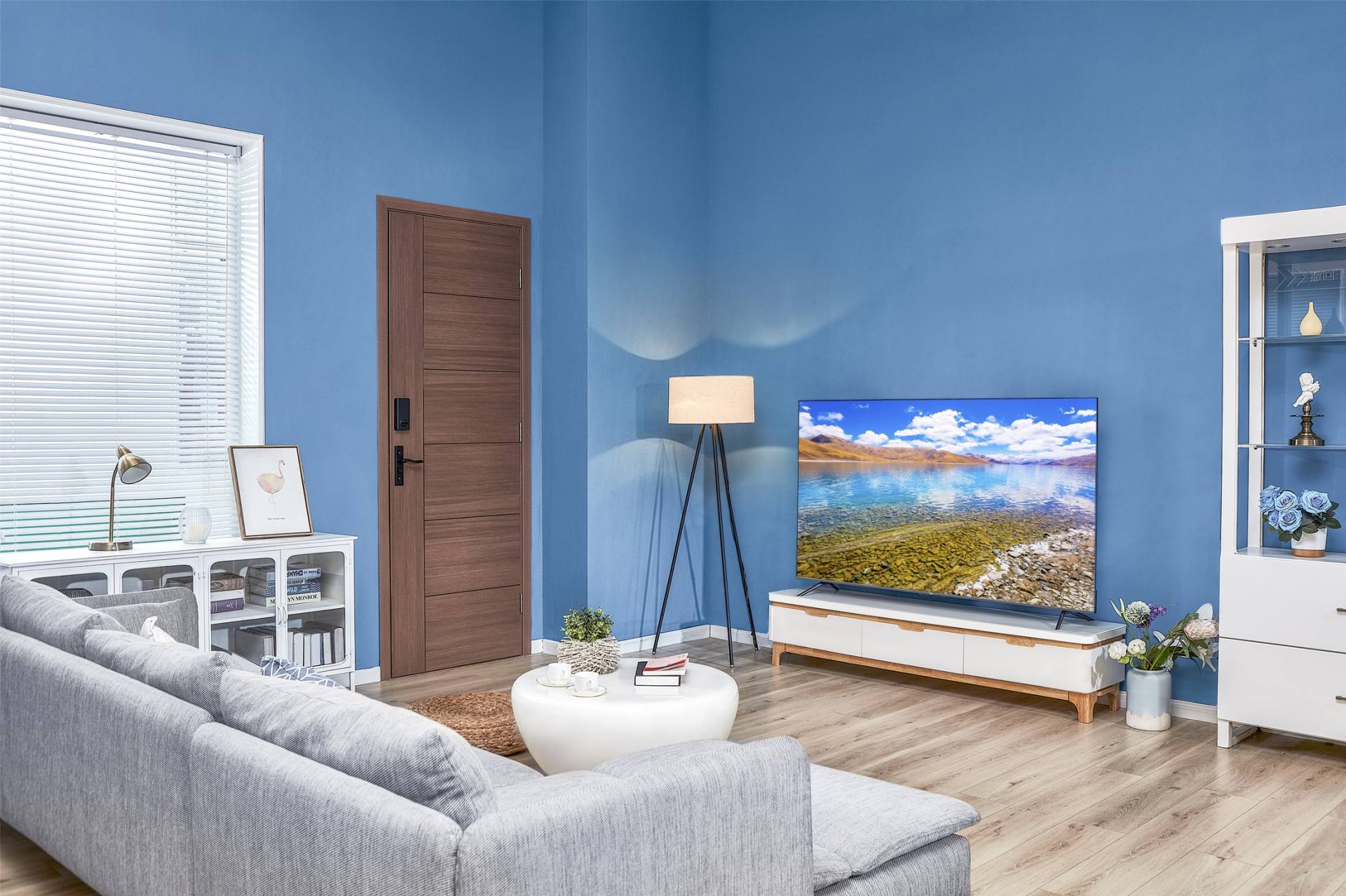 55-65寸大屏电视选购攻略,65寸与55寸电视性价比对比