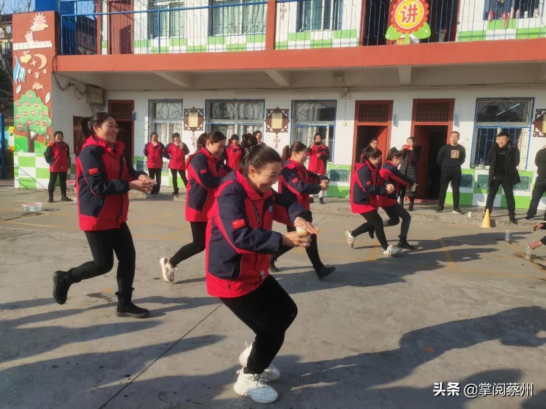 载歌载舞精彩纷呈,载歌载舞迎元宵文艺汇演展风采