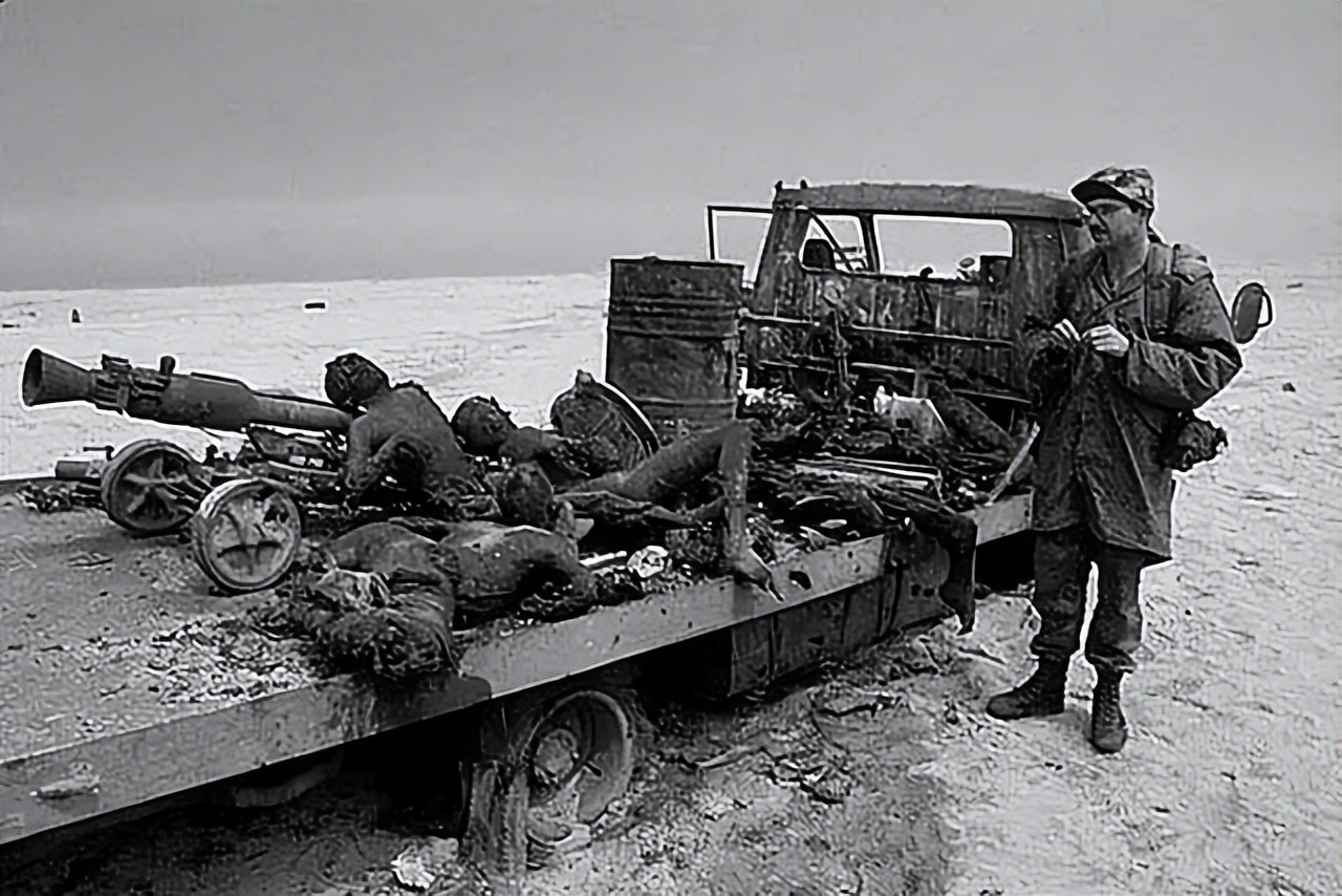 94年美国准备对朝鲜动手，还模拟攻击我国潜艇，最终为何没敢打？