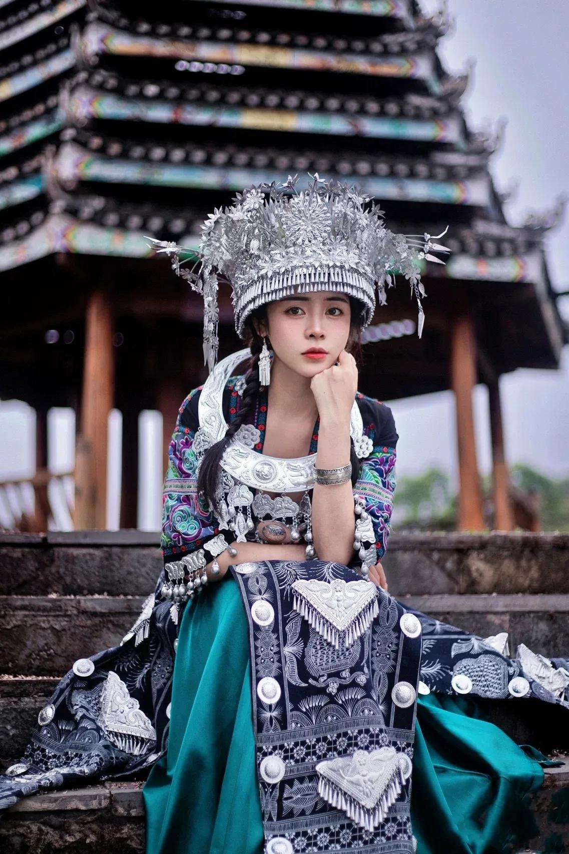 五十六个民族服饰大集锦,费青儿五十六个民族服饰合集