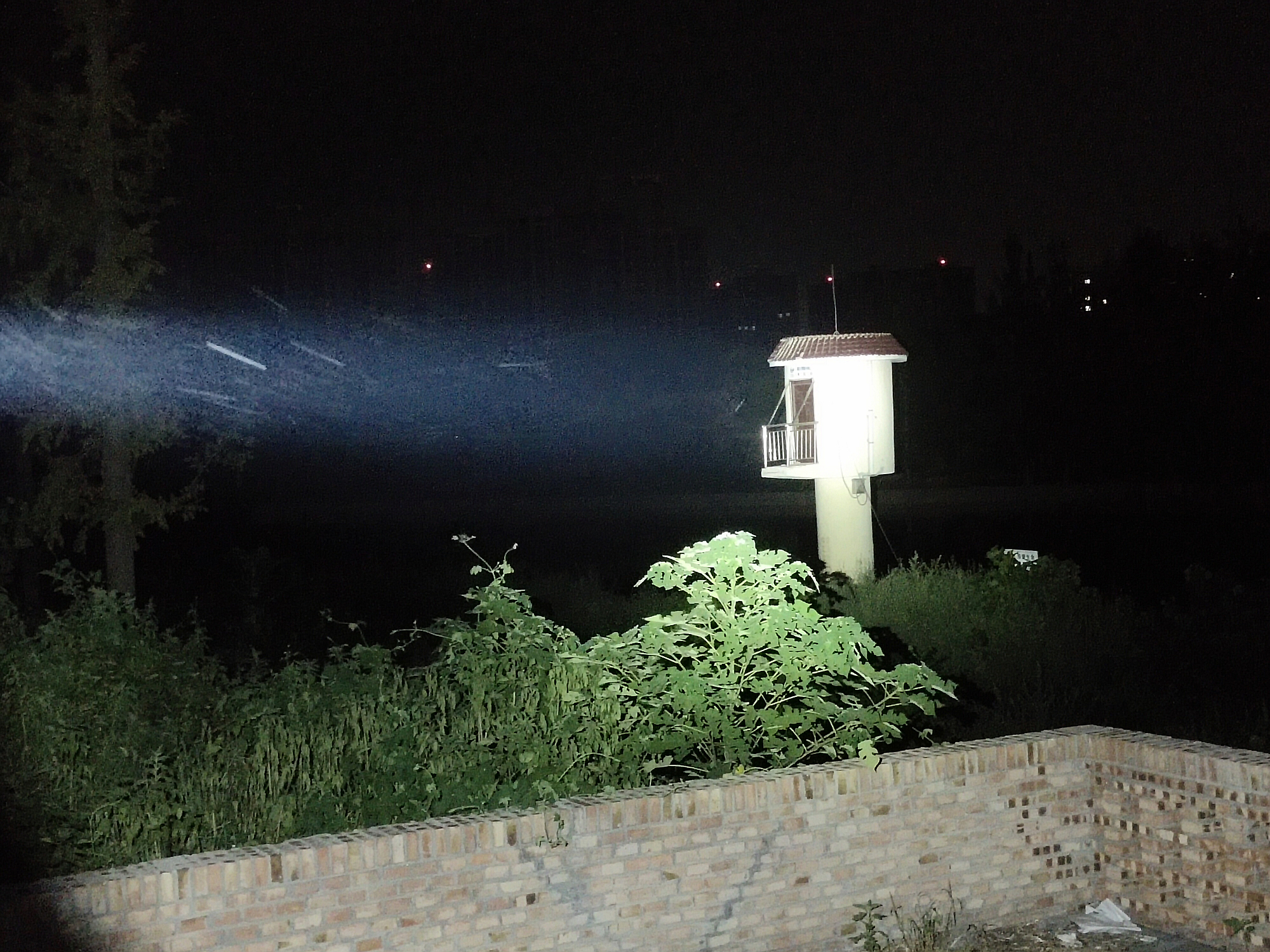 前行路上，有你相伴！在路上M9Pro2代远射手电体验