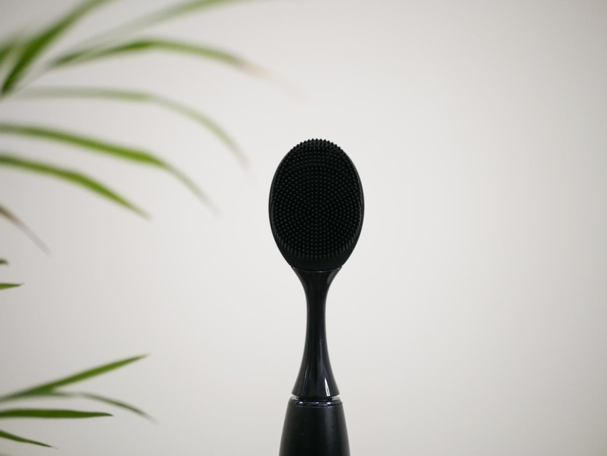 mcomb电动牙刷和usmile电动牙刷,目前哪个牌子的电动牙刷比较好