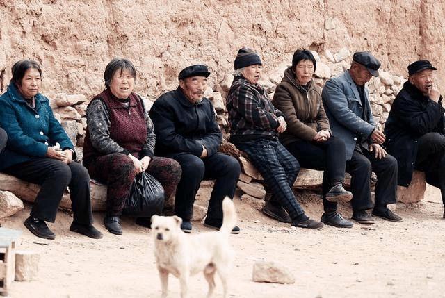 空心村越来越多怎么办,农村空心村怎么治