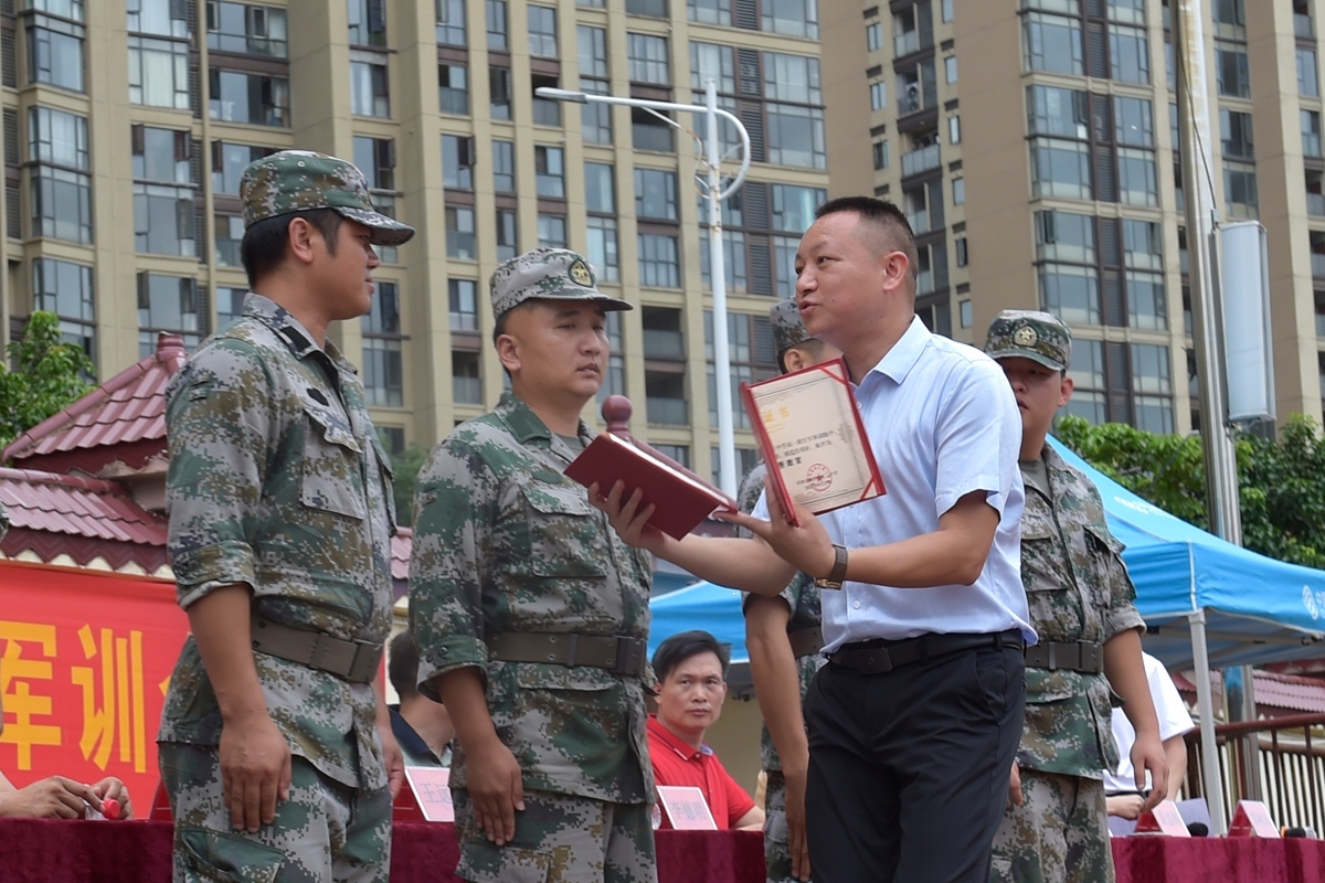 桂林各校军训精彩回顾,广西军训队列操