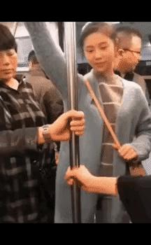 老鼠贴粘掉老鼠几个毛会死吗,老鼠贴粘到老鼠跑掉以后会死吗