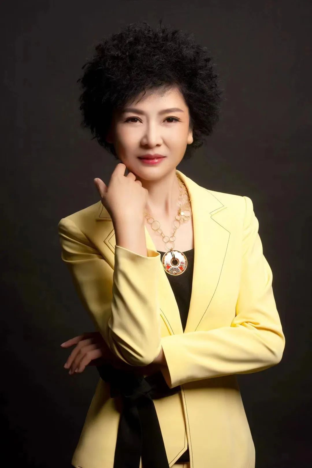 热烈祝贺德艺双馨的张永春教授受邀参加“四海同春”春节联欢晚会