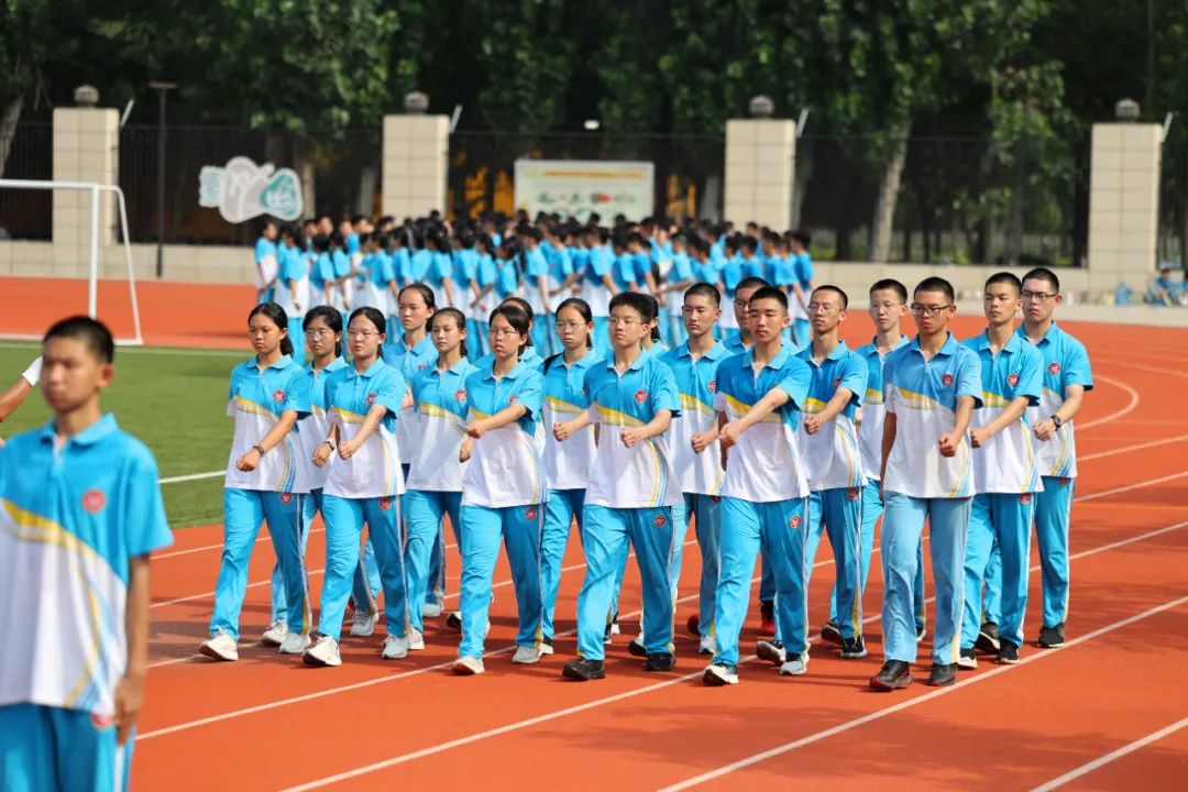 郑州高中学校军训,郑州市各高中军训