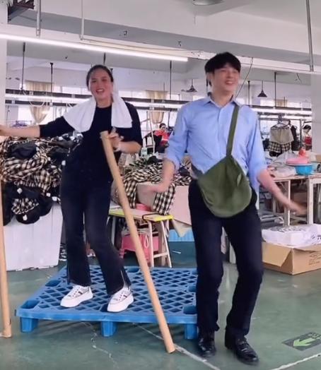 鍘傝姳杞﹂棿璺宠垶璧扮孩鍚哥矇鐧句竾,鍘傝姳鍚哥矇鐧句竾鐧讳笂澶