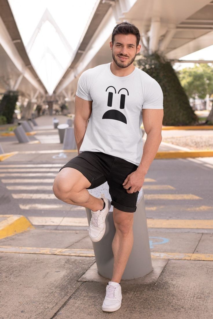 短袖白t叠穿搭配,白t内搭黑色短袖怎么穿