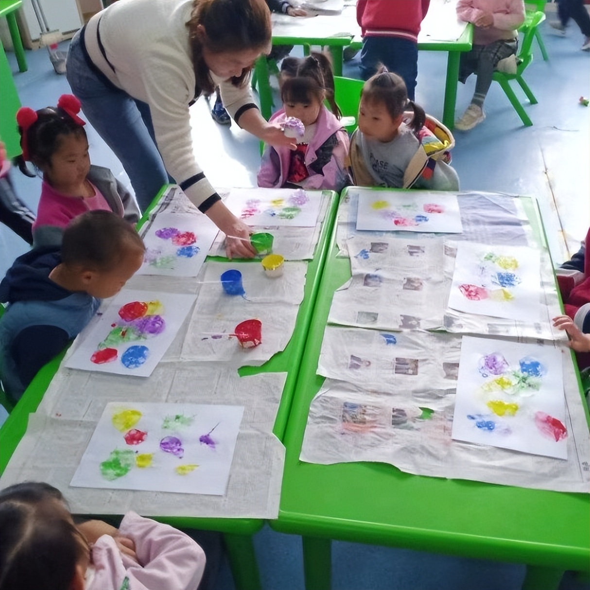 探秘泡泡之旅--道朗镇鱼池幼儿园小班班本课程