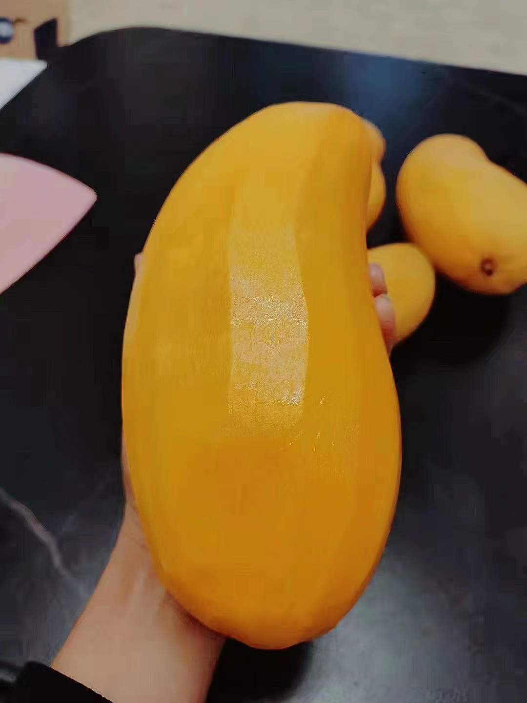 最好吃的芒果没有之一又甜又糯,广西芒果和海南芒果哪个好吃