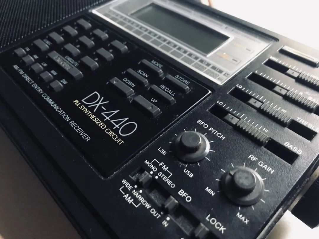 【火腿快新闻】因为缺钱，这家短波电台的多个频率今天停播