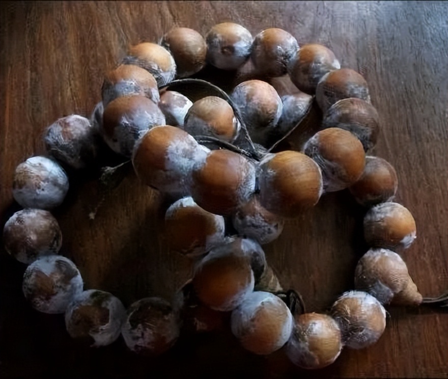 文玩手串长毛了怎么办,沉香手串长毛是怎么回事