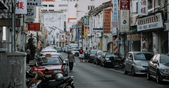 故事:母亲病逝后,无依无靠的我,只能去找十五年未见的无赖父亲