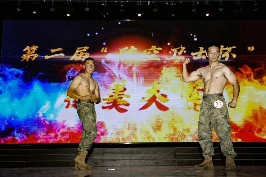 兵哥哥实力炫腹恶作剧,巅峰对决超燃剪辑海军兵哥哥炫腹