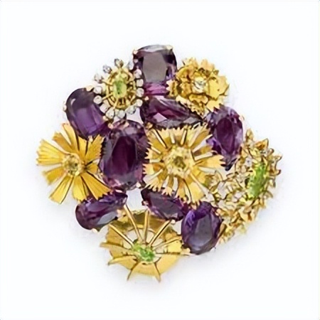 苏富比上拍戴妃紫水晶项链坠，竟然被卡戴珊抢到？她真的赚到了吗？