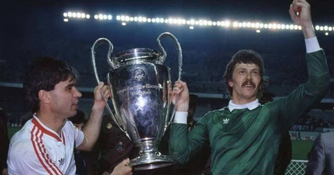 五大联赛哪些球队拿过欧冠冠军,各个豪门球队欧冠次数