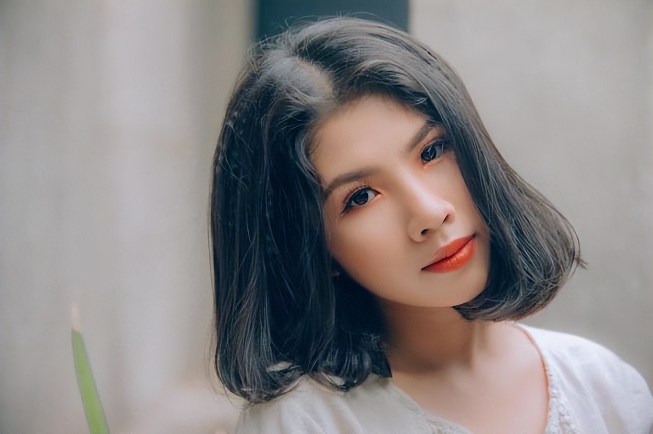 男人的哪些小动作会让女人爱入骨,女人的小动作会让男人爱你入骨