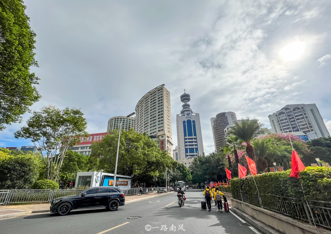 福建福州和厦门哪个城市实力更强,福建福州和福建厦门是一个地方吗