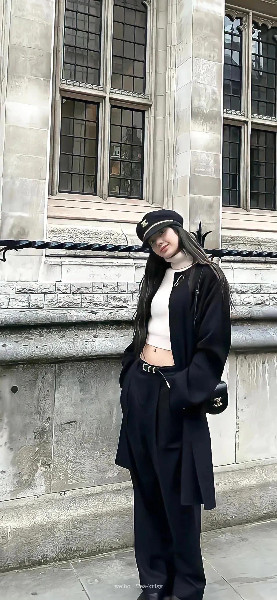 蓝红色美女全屏壁纸,二次元美女壁纸全屏