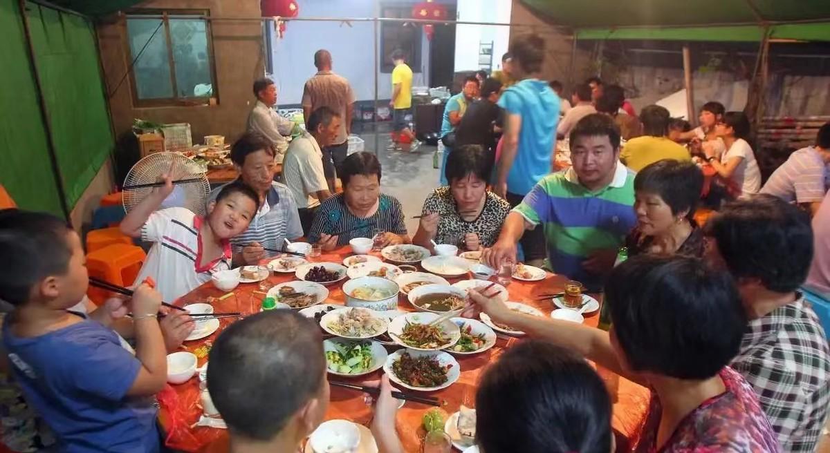 人到晚年不要只想着儿女来养老 (人老了靠儿子养老该注意什么)