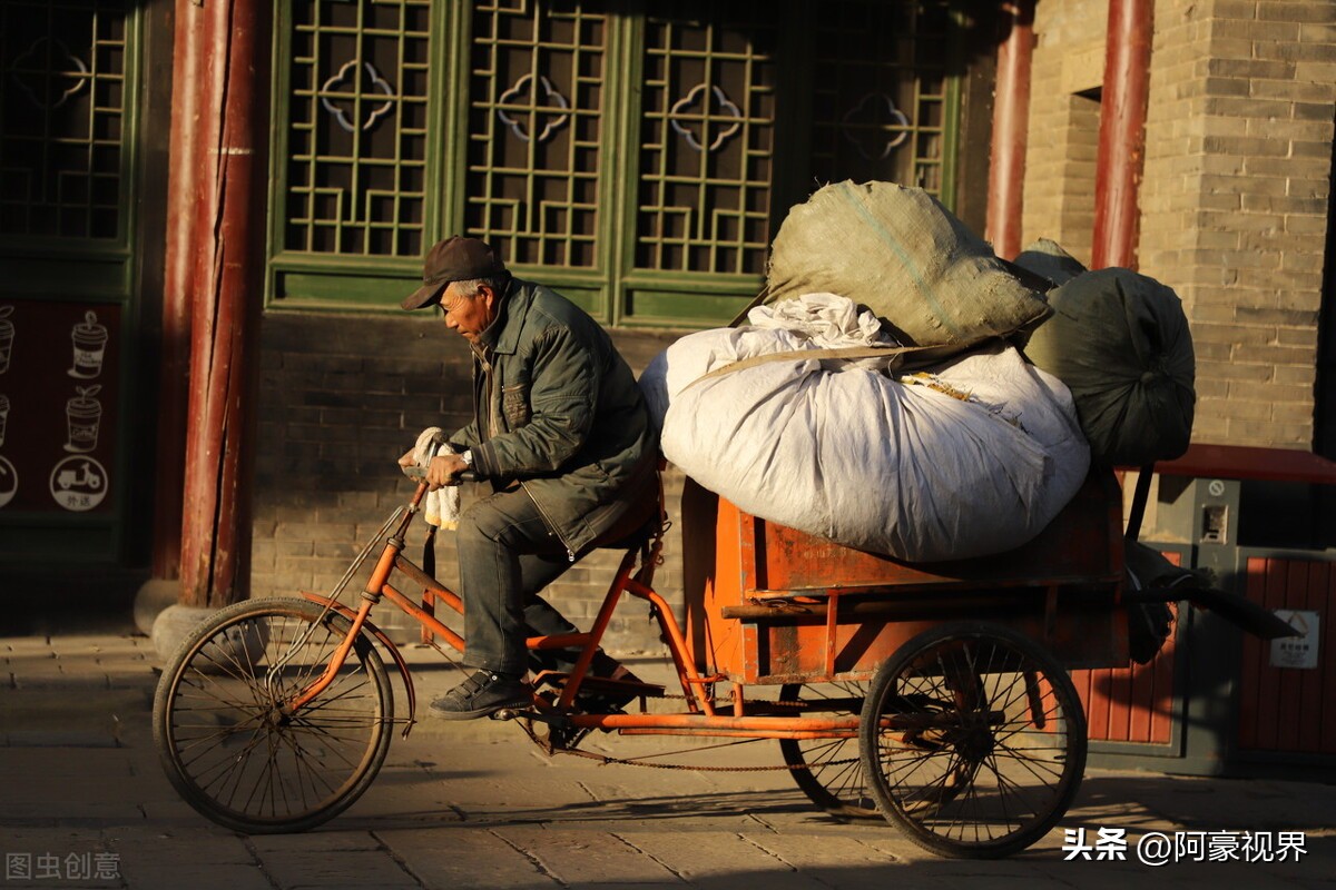 2023年兔年哪个属相需要穿红袜子,2023年己卯兔年要穿红色吗