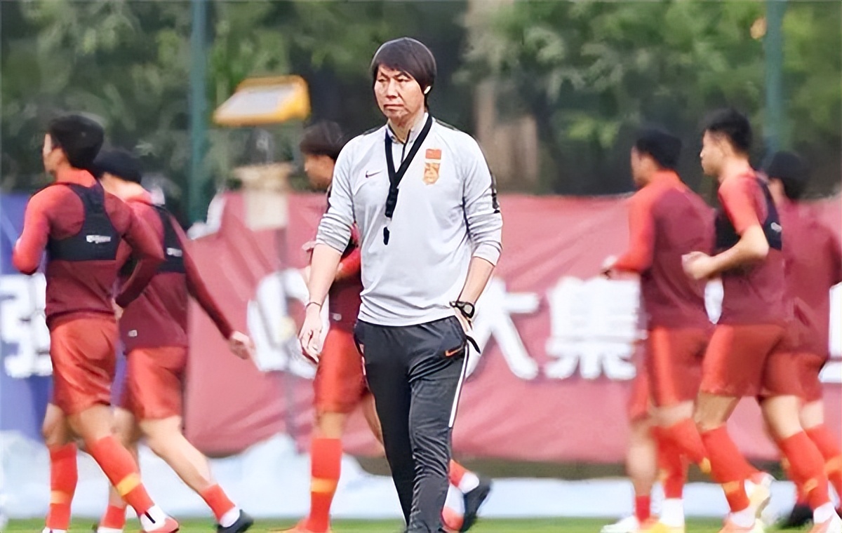 李铁厨师爆料视频完整版,国足厨师李铁