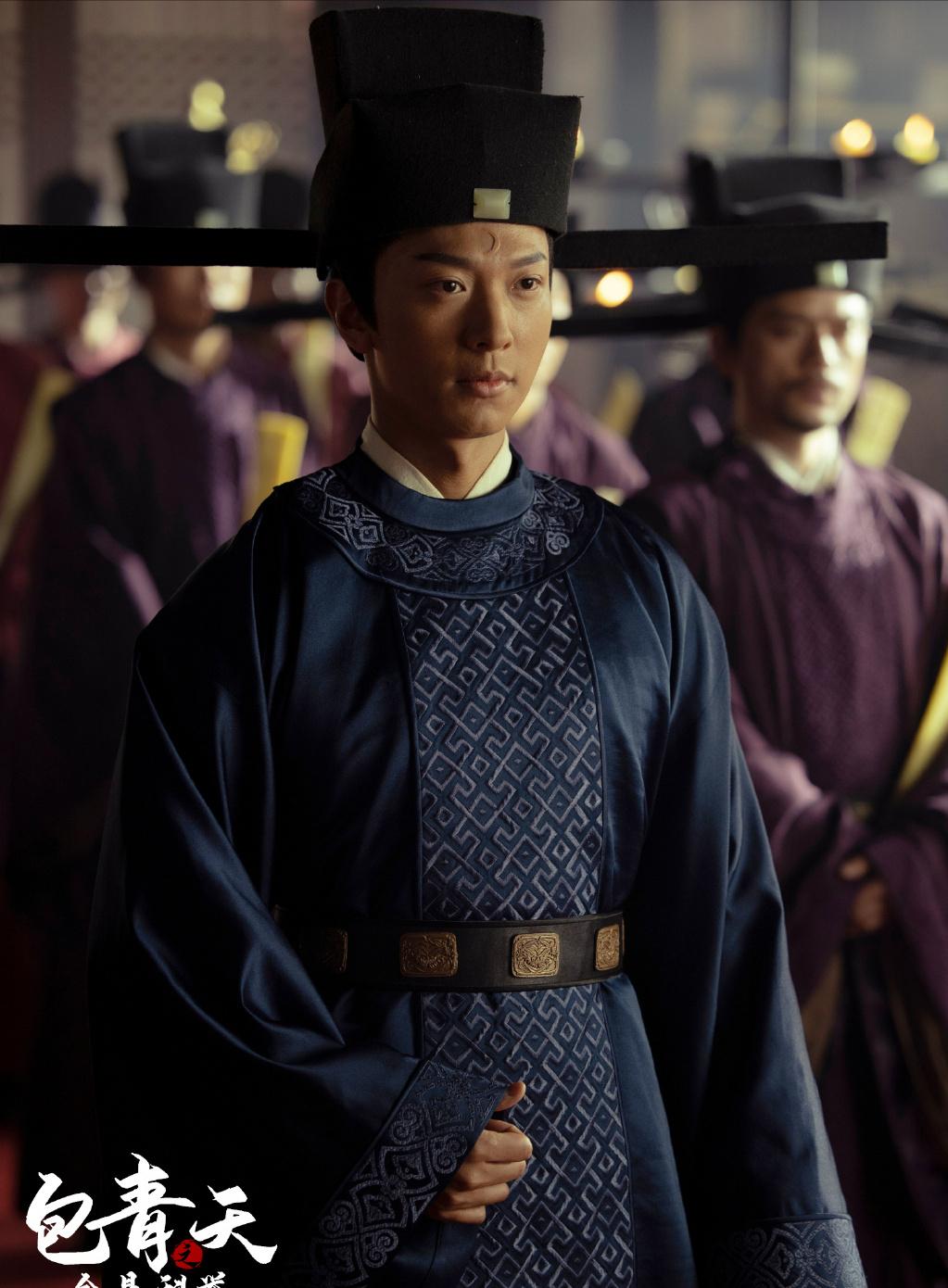 认不出？首届港男冠军回巢无线演技*跃进大**，被封新一代冻龄男神