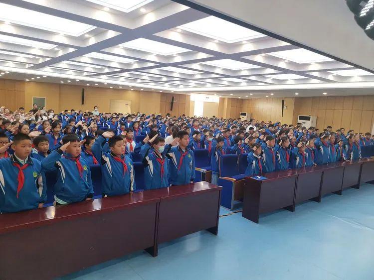 重阳节朗诵小学生岁岁重阳,重阳节诗歌朗诵小学生