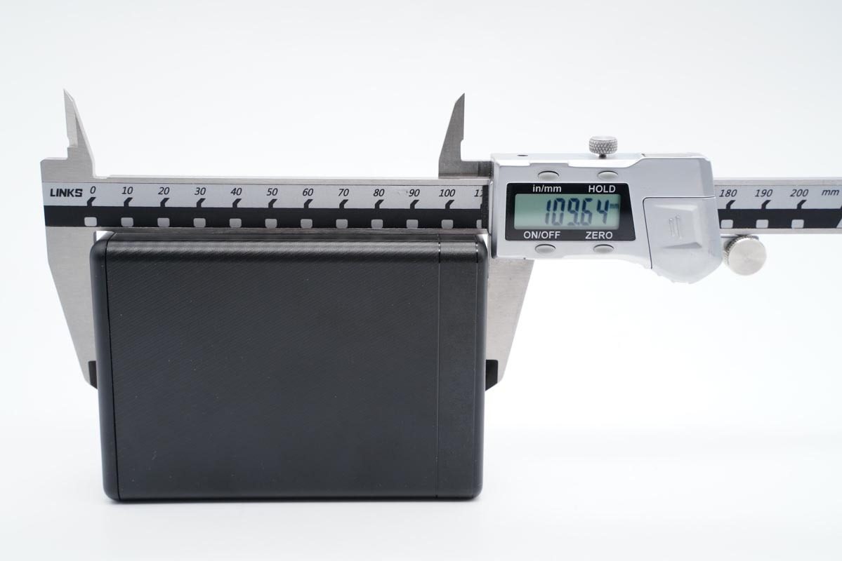 4C1A五个口，总功率达230W，华科生230W桌面充拆解