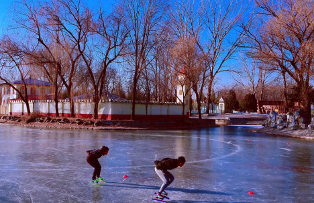滑冰场旅游,滑冰玩雪