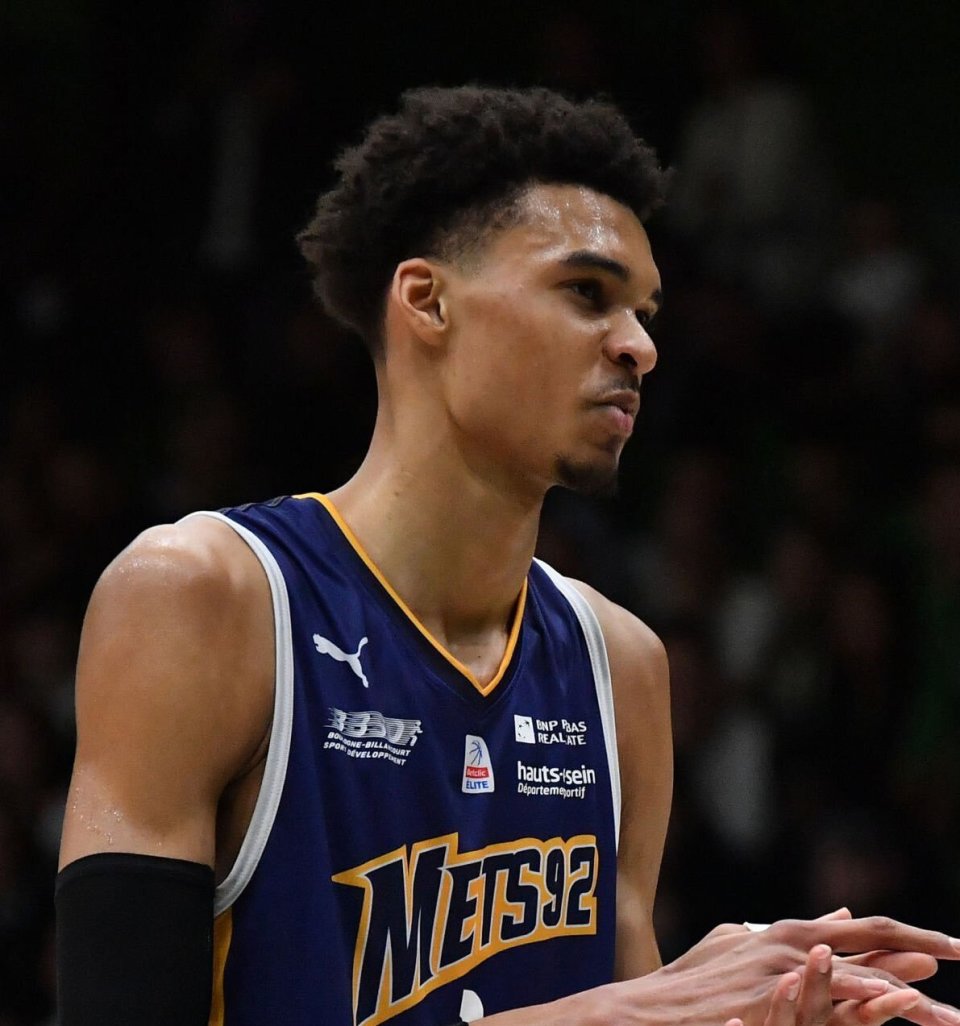 火箭想得到文班亚马吗,火箭全队单挑文班亚马