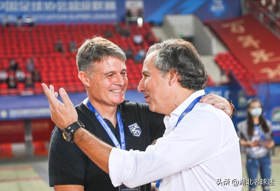 亚足联发文祝贺武汉三镇中超夺冠,武汉三镇足球俱乐部贺岁杯