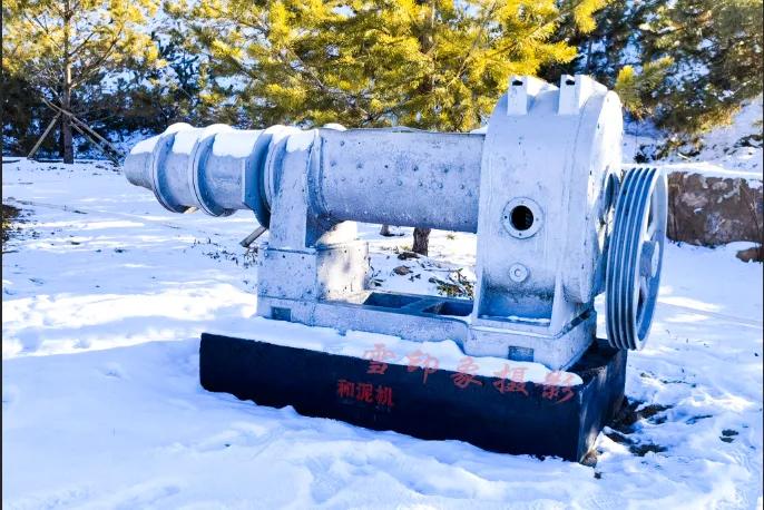 龙王山“劳动公园"之九(浴火重生,凤凰涅槃)