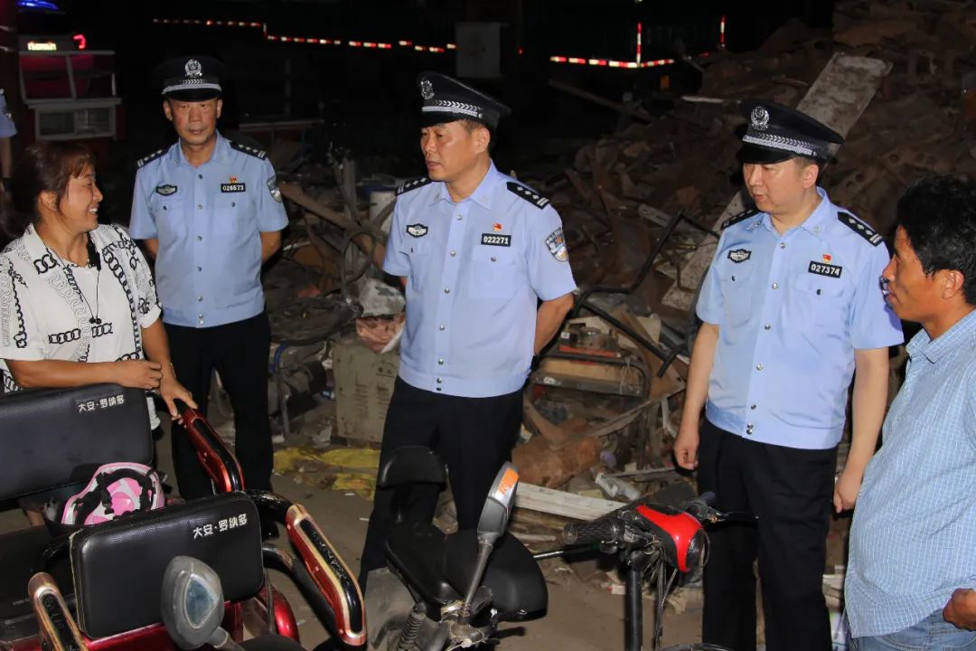 夏季治安打击整治“百日行动”丨尽锐出战！河南洛阳公安全力开展夏夜治安巡查宣防第二次集中统一行动